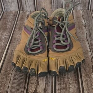 Sz 37 / 6.5 Womens Vibram FiveFingers Trek Ascent Tan Insulated Barefoot Shoes